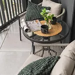 Daire Guthaus Retreat With Balcony