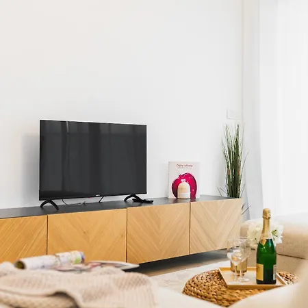 Lejlighed Guthaus Retreat With Balcony Bratislava