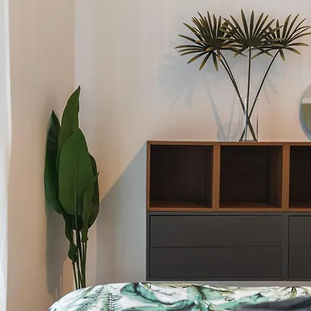 Guthaus Retreat With Balcony Appartement