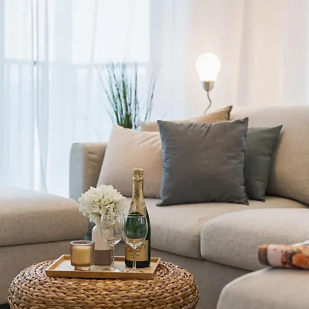 Lejlighed Guthaus Retreat With Balcony Bratislava