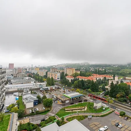 Guthaus Retreat With Balcony *