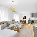 Apartmán Guthaus Retreat With Balcony