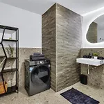 Apartmán Guthaus Retreat With Balcony Bratislava