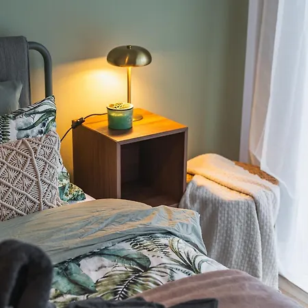 Guthaus Retreat With Balcony شقة براتسيلافا